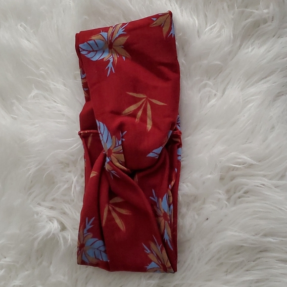 3/$15 Floral Stretchy Elastic Headbands - Picture 4 of 8